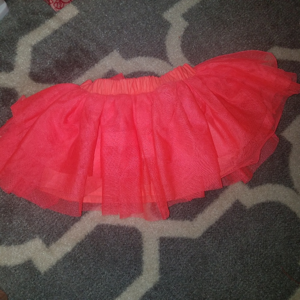 New 18mo‎ girls coral tutu